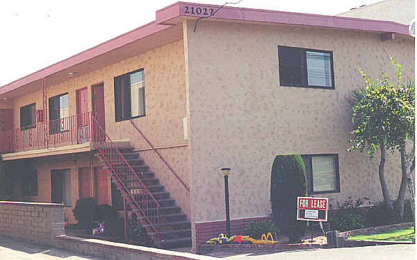 21022 Amie Ave in Torrance, CA - Building Photo