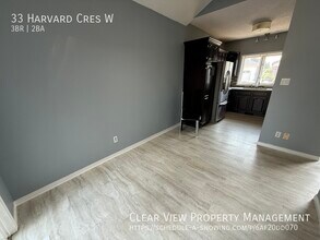 33 Harvard Crescent W in Lethbridge, AB - Building Photo - Building Photo