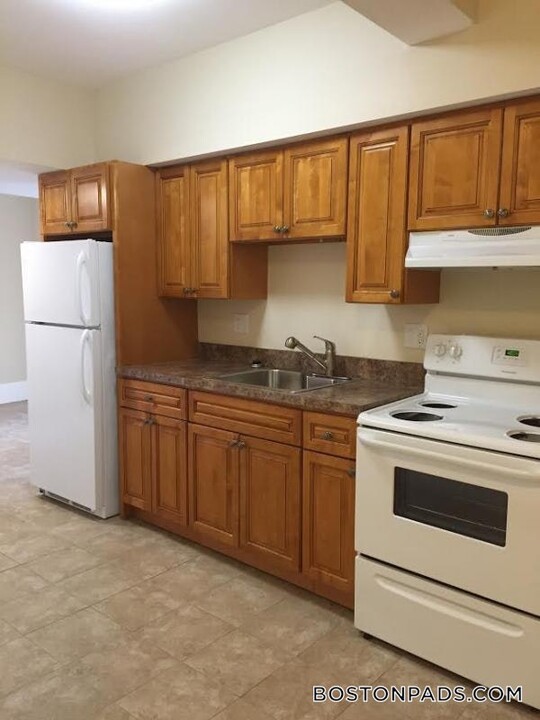 55 Park Dr in Boston, MA - Building Photo