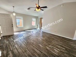 7942 S Baja Stone Ave in Tucson, AZ - Building Photo - Building Photo