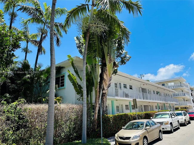 property at 911 Meridian Ave