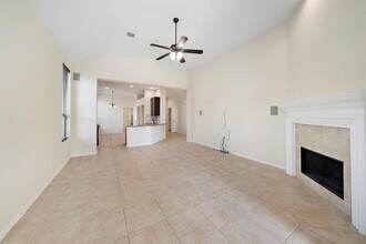 614 Dunlavy Ln in League City, TX - Building Photo - Building Photo