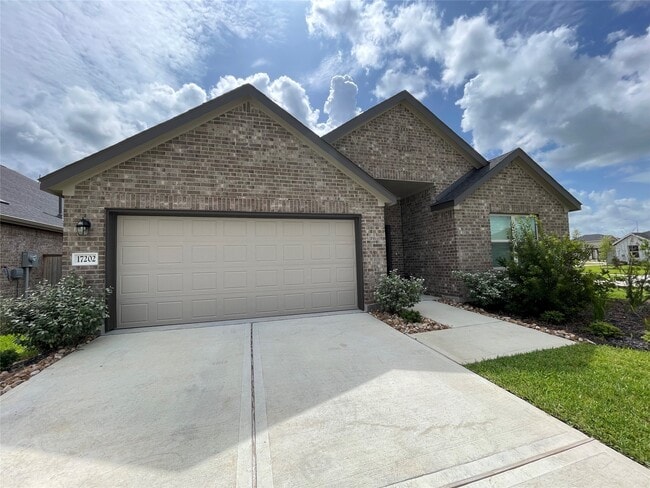 property at 17202 Coppice Oak Dr