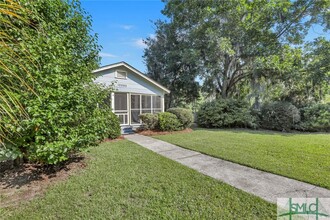 10095 Ferguson Ave in Savannah, GA - Foto de edificio - Building Photo