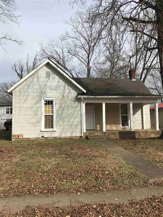 628 Woodford Ave in Bowling Green, KY - Building Photo