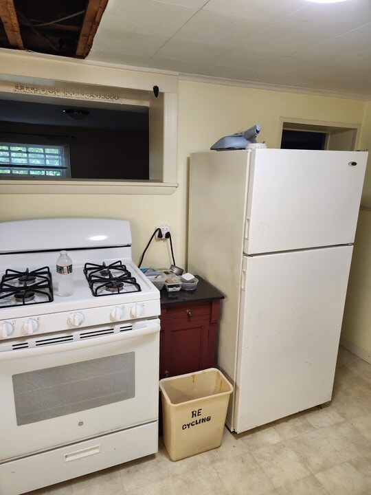 380 Lloyd Ave, Unit unit 1A in Providence, RI - Building Photo