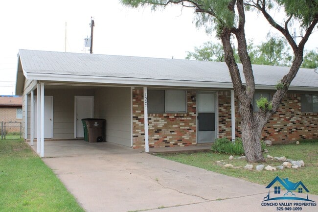 property at 1527 Fulton St