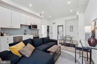 3037 Richmond St-Unit -201 in Philadelphia, PA - Building Photo - Building Photo