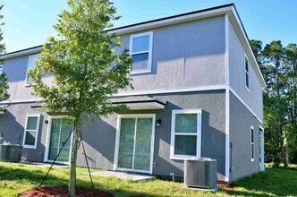 9543 Star Dr in Jacksonville, FL - Building Photo - Building Photo