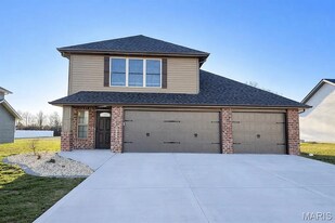 3609 Justine Dr in Pontoon Beach, IL - Building Photo