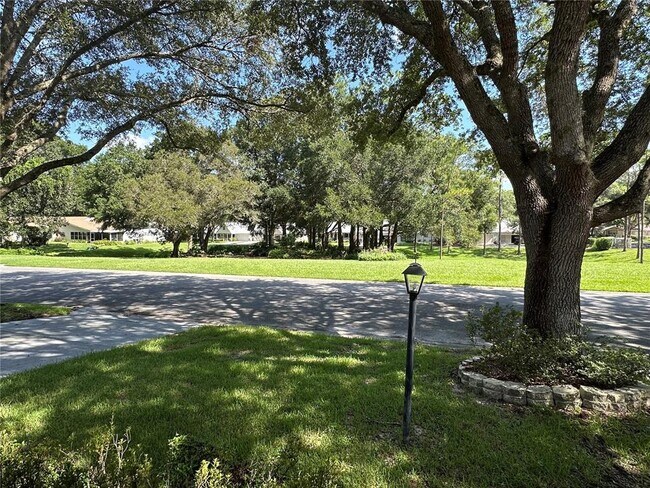 8420 SW 92 St in Ocala, FL - Foto de edificio - Building Photo