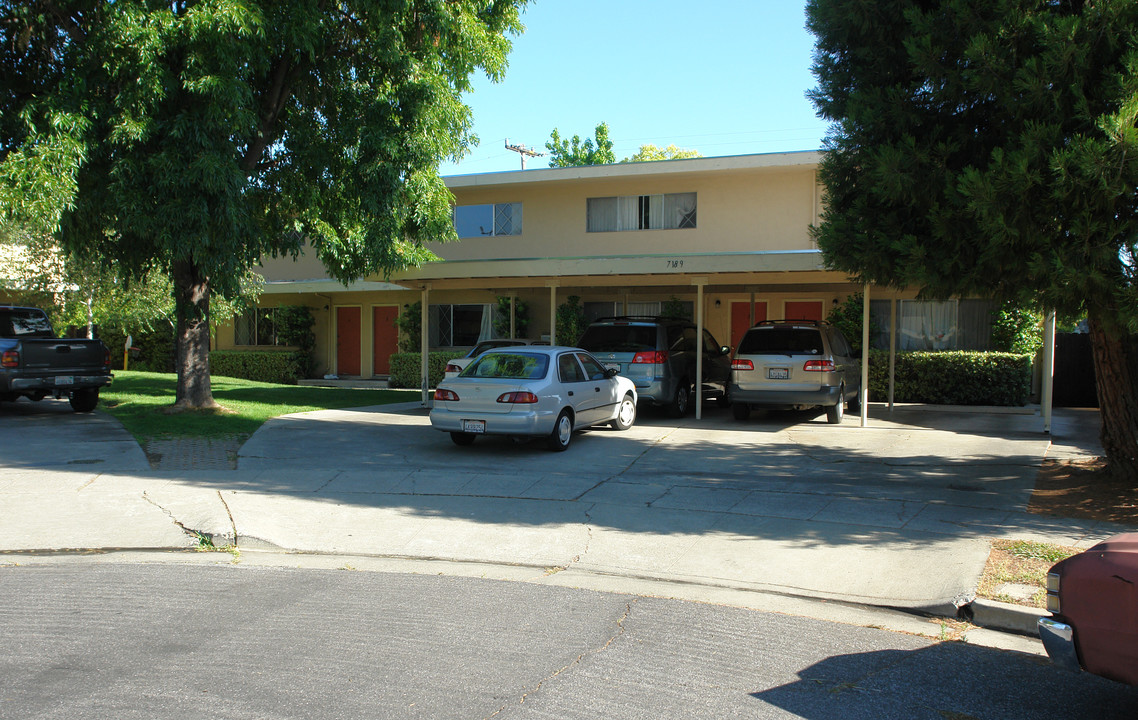 7189 Galli Ct in San Jose, CA - Foto de edificio