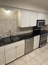 6452 Olympia Dr in Houston, TX - Building Photo - Building Photo