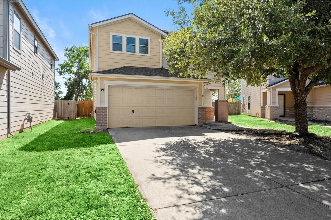 16306 Kendons Way Ln in Cypress, TX - Building Photo