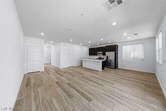 1752 Strada Nathan in Henderson, NV - Building Photo - Building Photo