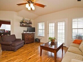 16100 Great Oaks Dr in Round Rock, TX - Building Photo - Building Photo