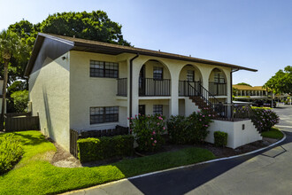 Casa Verde Club Condominiums in Rockledge, FL - Building Photo - Building Photo