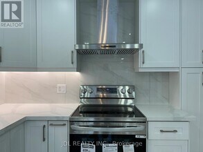 49 Melville St in Richmond Hill, ON - Building Photo - Building Photo