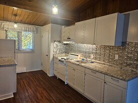 219 4th Ave in Fairbanks, AK - Building Photo