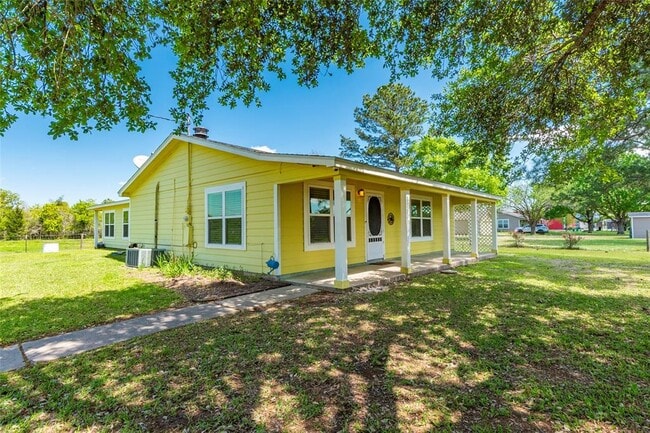 5383 Wilson Ave in Alvin, TX - Building Photo - Building Photo