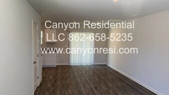 559 Dayspring Dr in Inman, SC - Building Photo