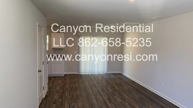 559 Dayspring Dr in Inman, SC - Building Photo - Building Photo