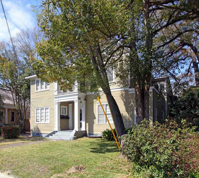 1756 Dauphin St in Mobile, AL - Building Photo - Building Photo