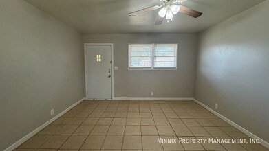 3816 44th St in Lubbock, TX - Foto de edificio - Building Photo