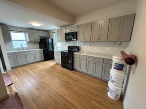 55 Highland St in Worcester, MA - Building Photo - Building Photo