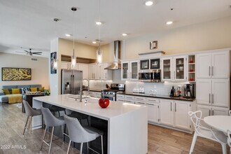 12904 N 93rd Way in Scottsdale, AZ - Building Photo - Building Photo