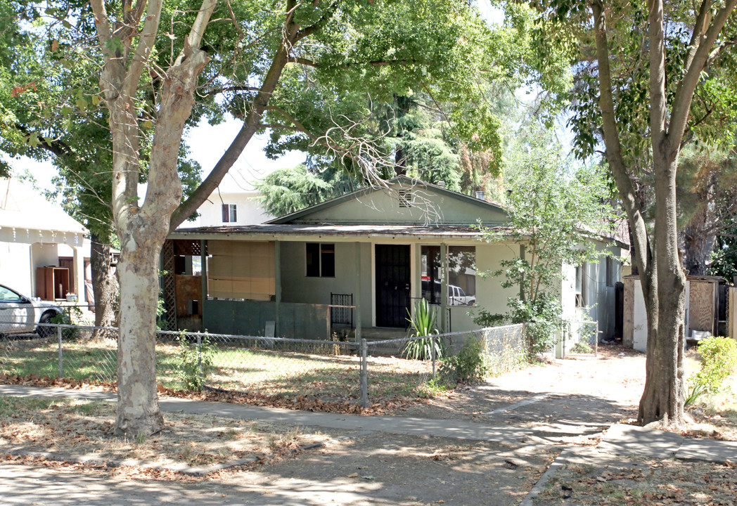 178-180 S Santa Ana Ave in Modesto, CA - Building Photo