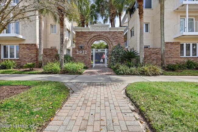 property at 2912 St Johns Ave