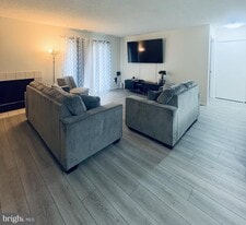 1222 Ravens Crest Dr in Plainsboro, NJ - Building Photo
