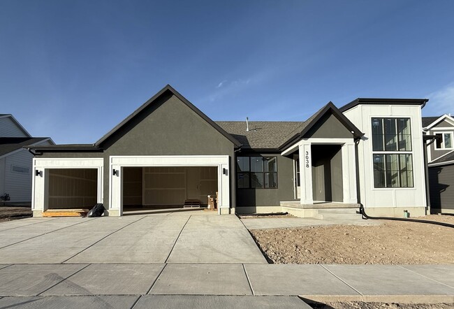 property at 3038 Kingbird Dr