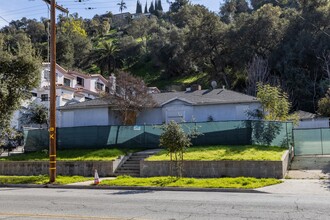 Monterey in South Pasadena, CA - Foto de edificio - Building Photo