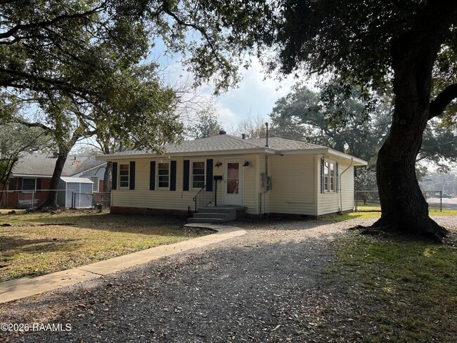 215 Stephens St in Lafayette, LA - Building Photo - Building Photo