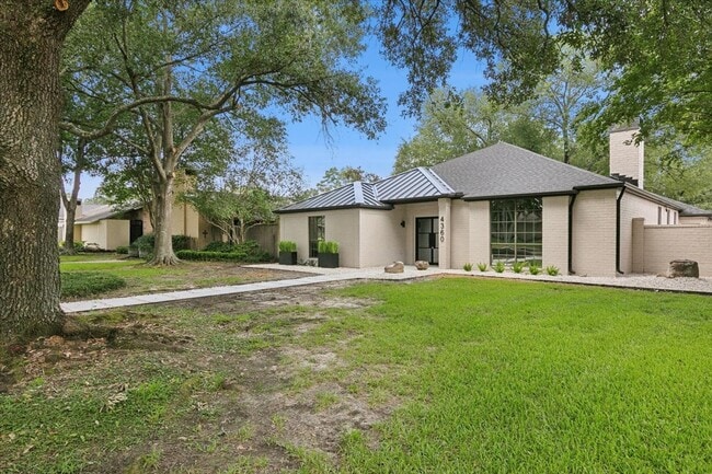 4360 Thomas Ln in Beaumont, TX - Foto de edificio - Building Photo