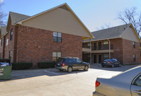 Remington Place in Denton, TX - Building Photo - Building Photo