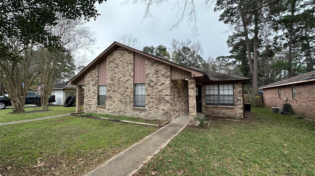 1622 Hazelwood St in Conroe, TX - Building Photo