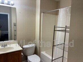 2033 Tea Berry Ct in Winston-Salem, NC - Building Photo - Building Photo