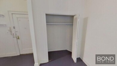 174 Spring St in New York, NY - Building Photo - Building Photo