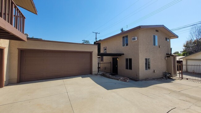 6023 Bright Ave in Whittier, CA - Building Photo - Building Photo