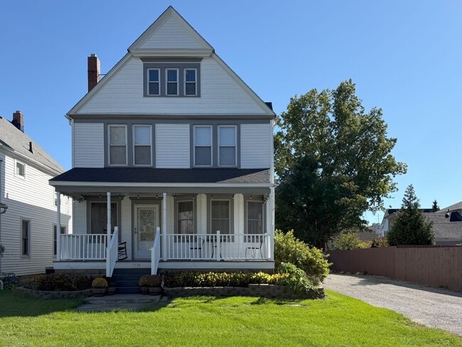property at 5539 South St