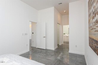 319 Fayetteville St, Unit 312 in Raleigh, NC - Building Photo - Building Photo