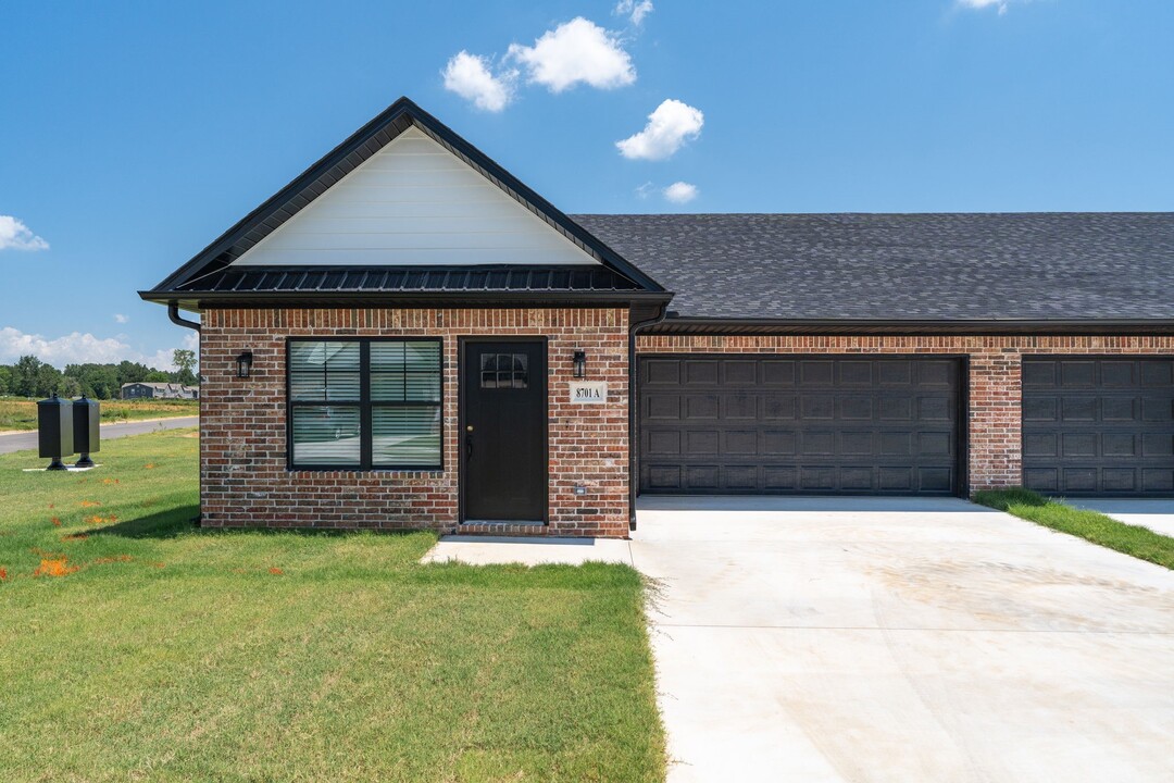 Abbington at Chaffee Crossing in Fort Smith, AR - Building Photo