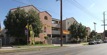 Palm House Apartments in Los Angeles, CA - Building Photo - Building Photo