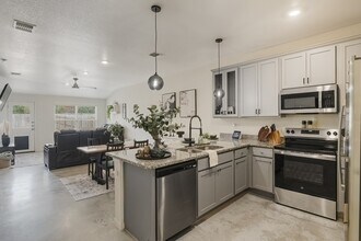 803 Wax Myrtle Ct in Killeen, TX - Building Photo - Building Photo