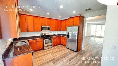 2409 Kilgore St in Orlando, FL - Foto de edificio - Building Photo