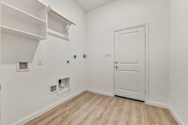 3914 Sugardale St in Baytown, TX - Building Photo - Building Photo