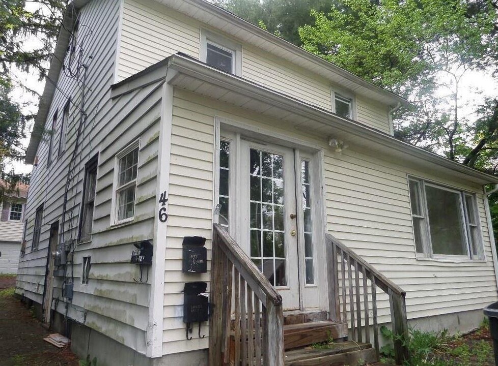 46 Coldenham Rd in Walden, NY - Building Photo